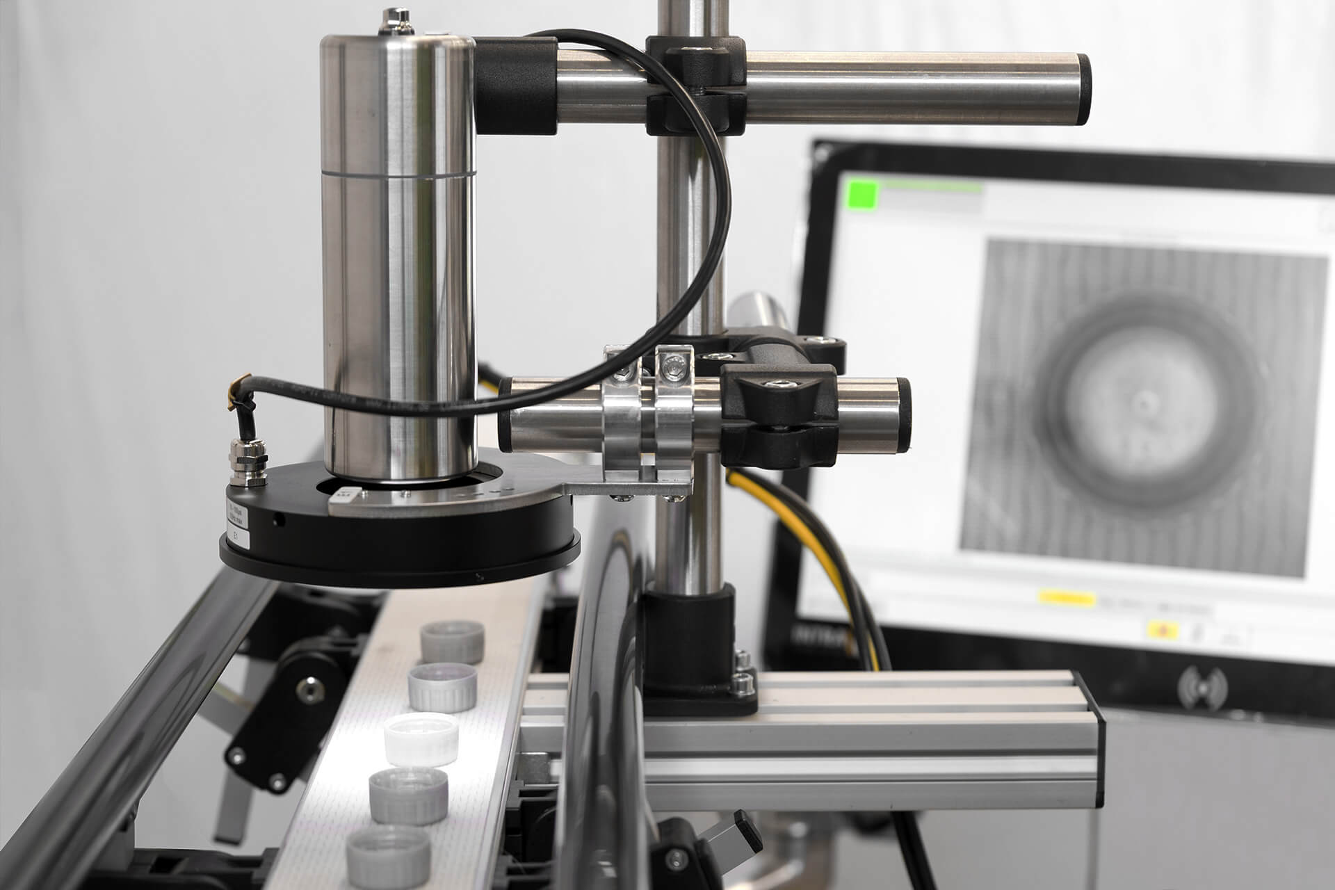 Unipoint Inspection Module IntraOne: low-budget, multi purpose inspection system with one camera